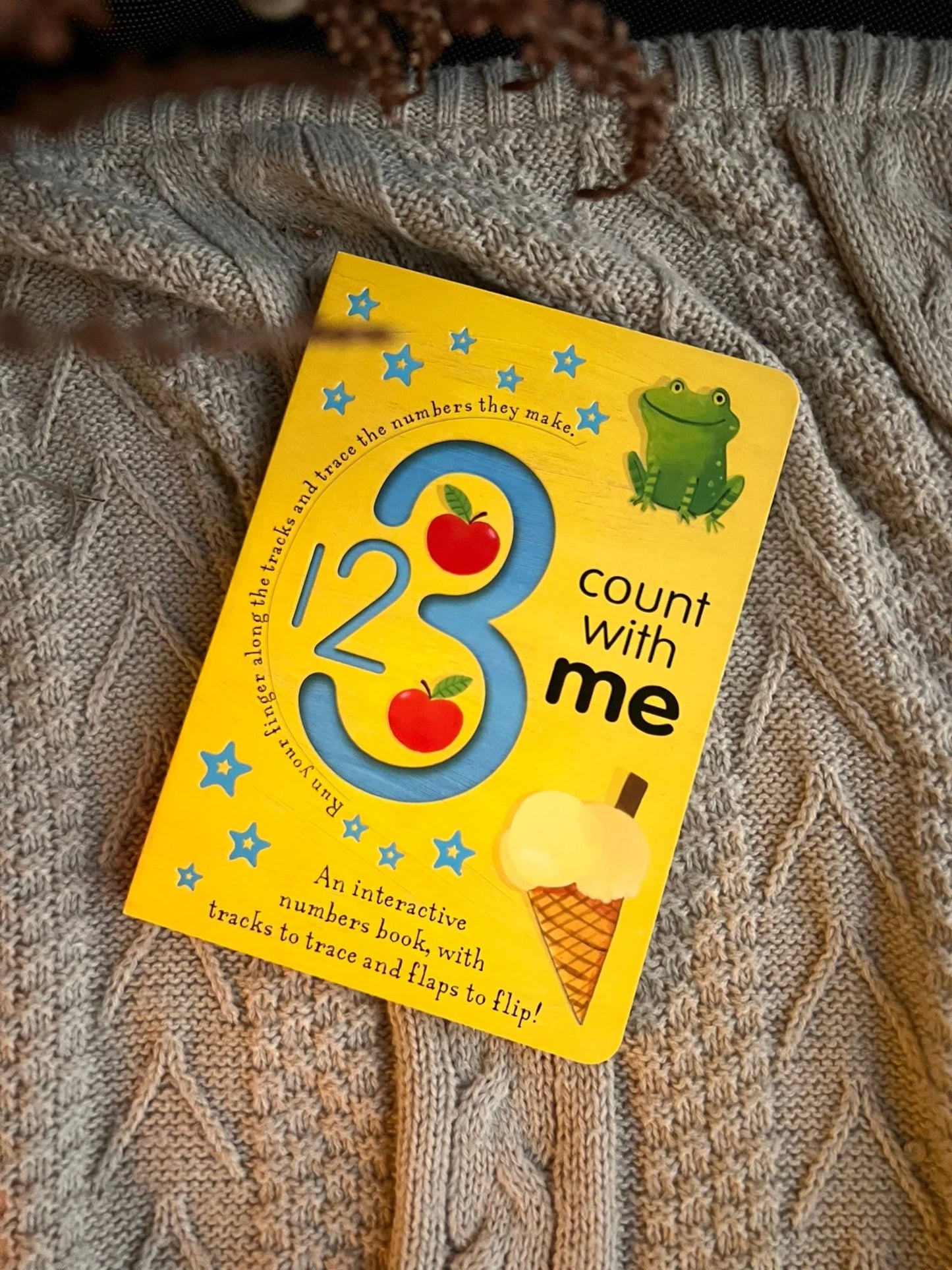 count with me 123 board book-Lift the Flap pages
