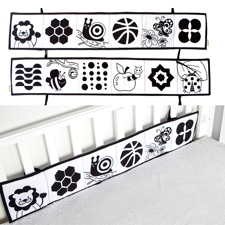 Black & White Crib Book – Lion & Friends Sensory Strip