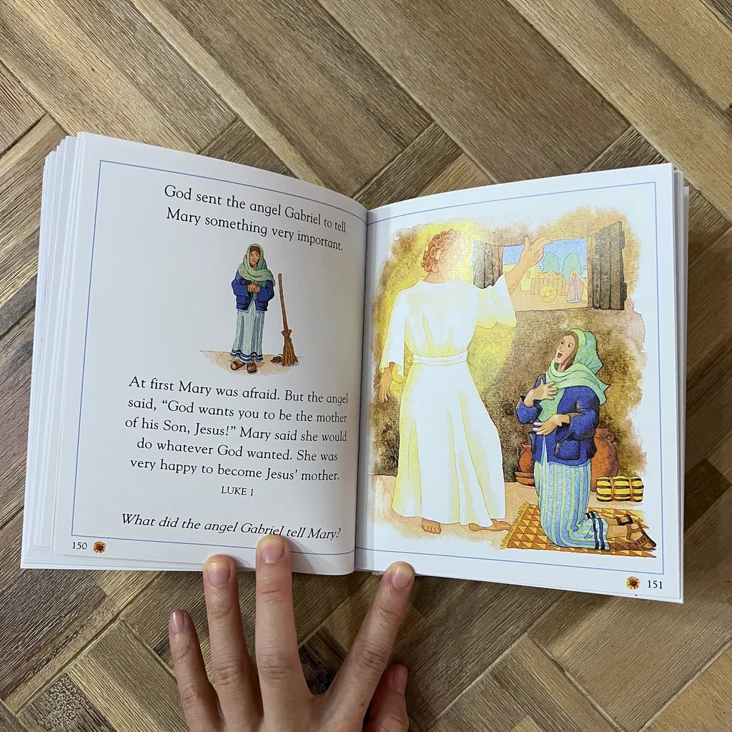 A Child'S First Bible (Hardcover)