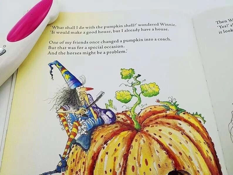 Winnie The Witch Set (Paperback)